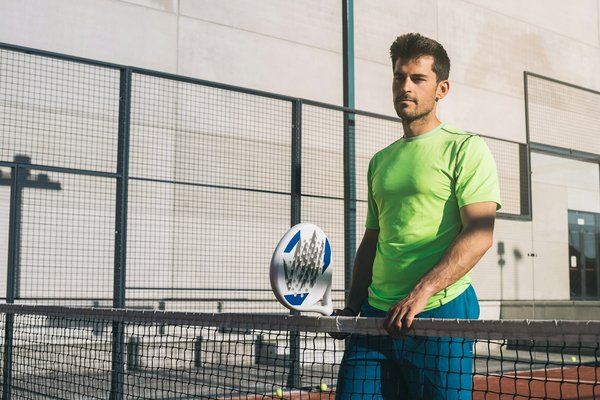 Raquettes de padel intermédiaire : faites le bon choix !